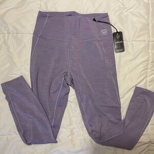 NWT Women’s allbirds Women's Natural Flow Legging In Purple Hush Large